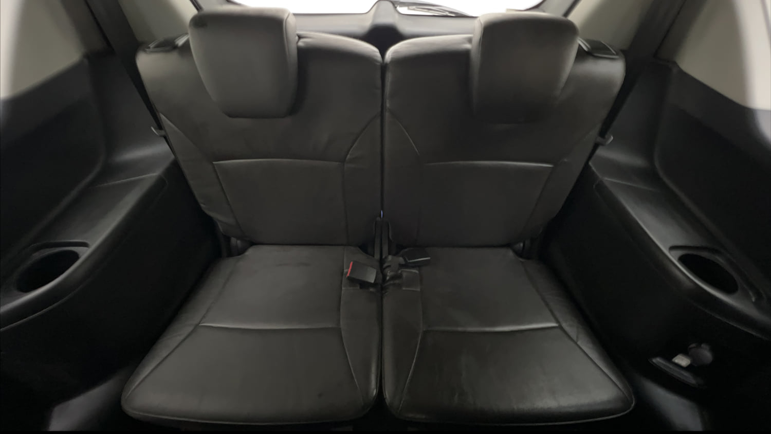 Used 2019 Maruti Suzuki XL6 Alpha AT Petrol Petrol Automatic interior THIRD ROW SEAT