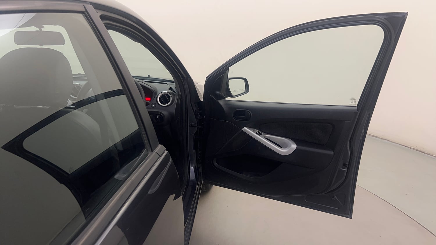 Used 2013 Ford Figo Duratorq Diesel ZXI 1.4 Diesel Manual interior RIGHT FRONT DOOR OPEN VIEW