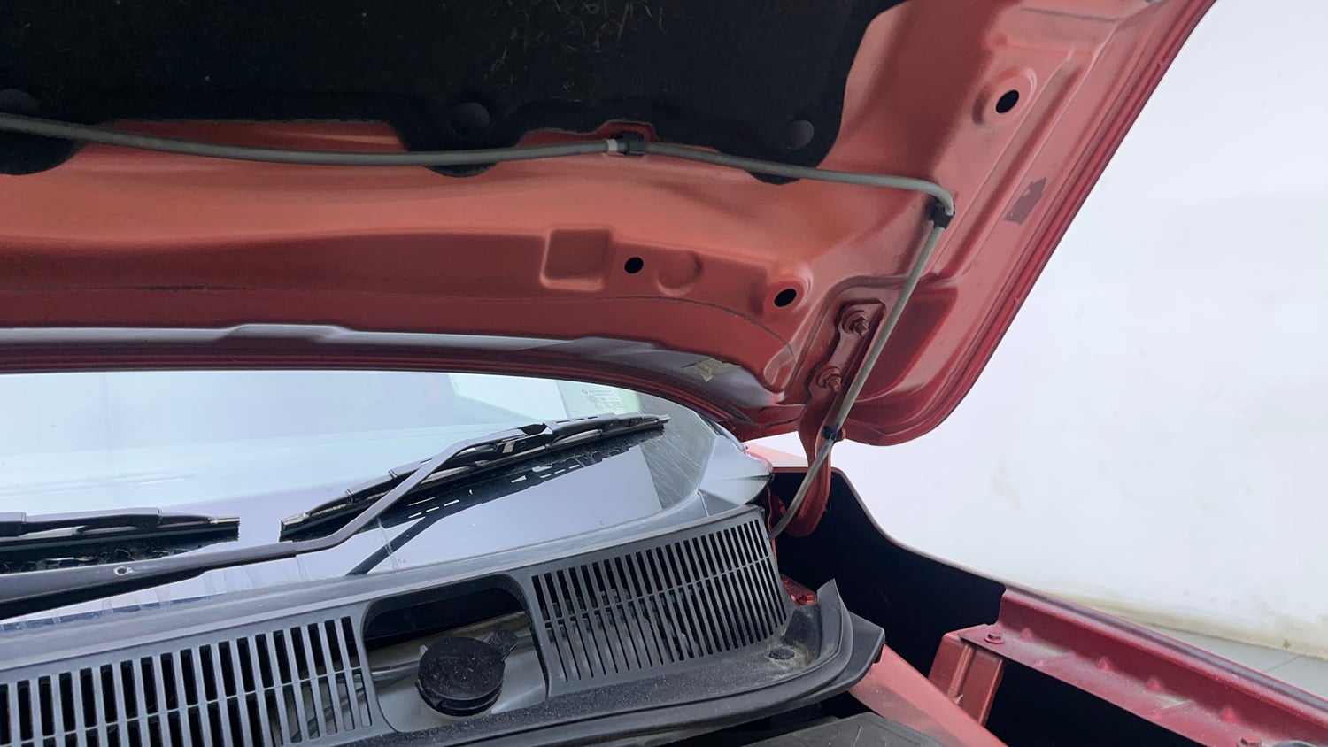 Used 2022 Renault Kiger RXZ Turbo CVT Petrol Automatic engine ENGINE LEFT SIDE HINGE & APRON VIEW