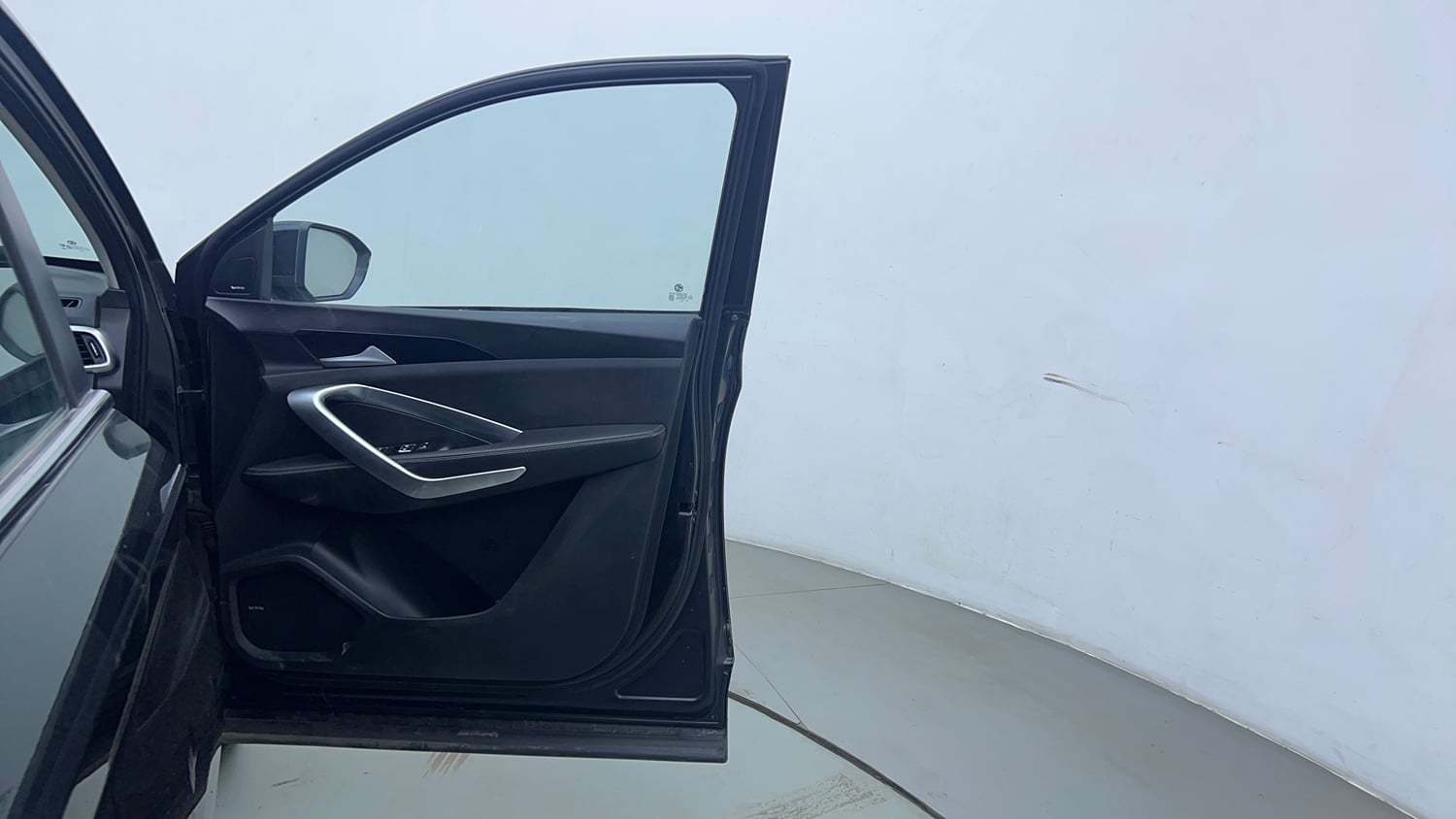 Used 2021 MG Motors Hector Sharp 1.5 DCT Petrol Petrol Automatic interior RIGHT FRONT DOOR OPEN VIEW