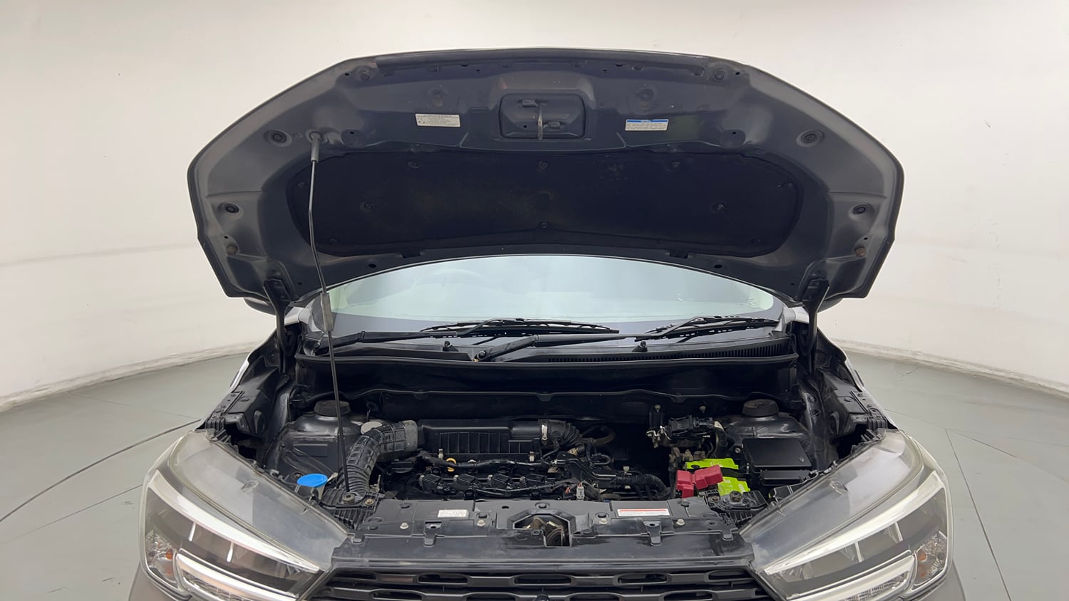 Used 2019 Maruti Suzuki XL6 Alpha AT Petrol Petrol Automatic engine ENGINE & BONNET OPEN FRONT VIEW