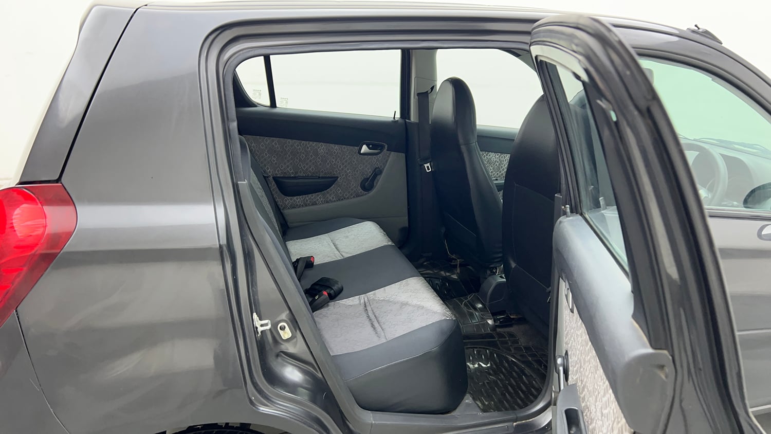 Used 2018 Maruti Suzuki Alto 800 VXi Petrol Manual interior RIGHT SIDE REAR DOOR CABIN VIEW
