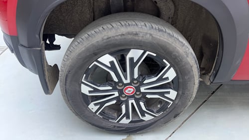 Used 2023 Renault Kiger RXZ Turbo MT Dual Tone Petrol Manual tyres RIGHT REAR TYRE RIM VIEW