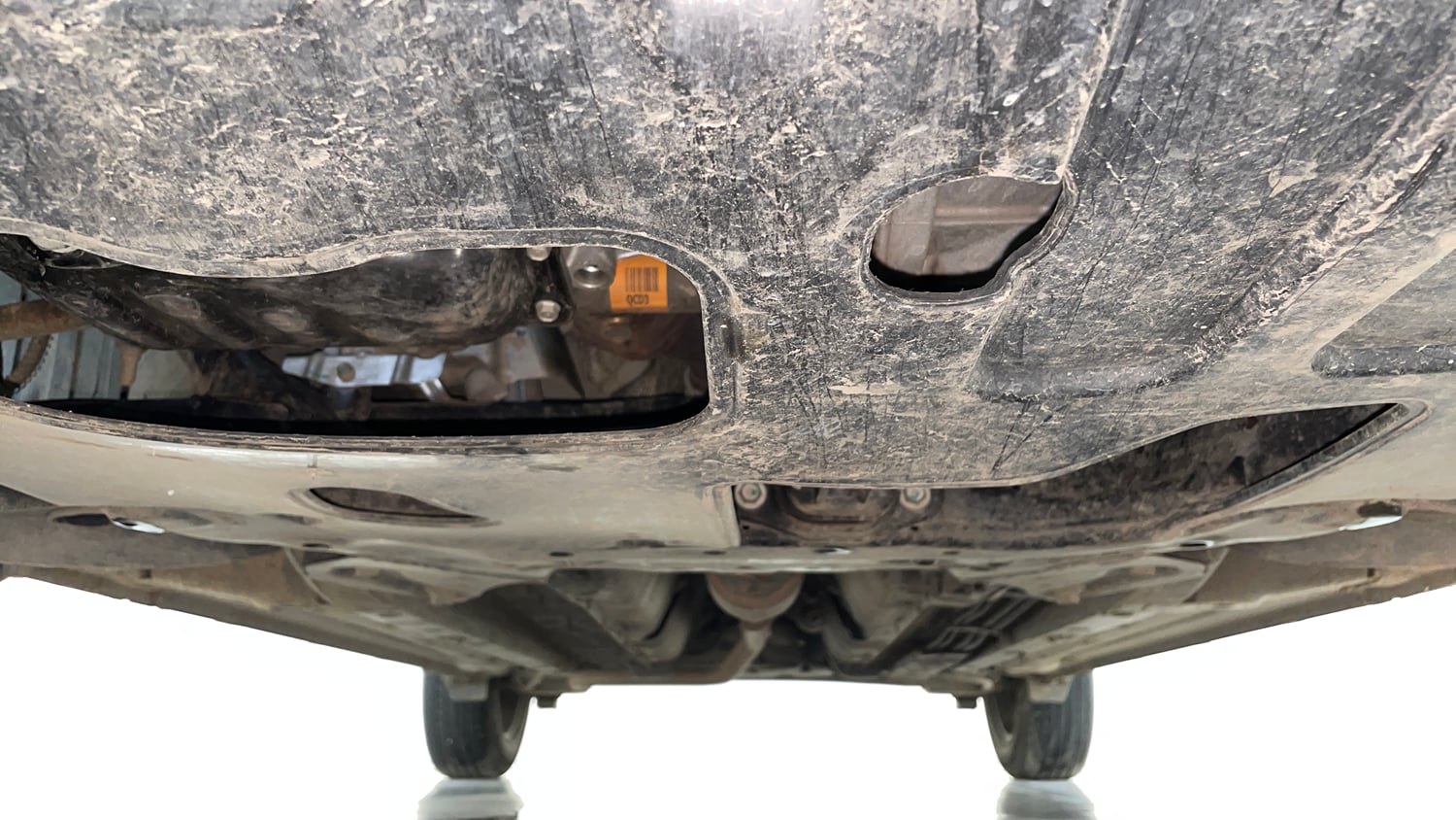 Used 2024 Hyundai Venue SX 1.2 Petrol Petrol Manual extra FRONT LEFT UNDERBODY VIEW