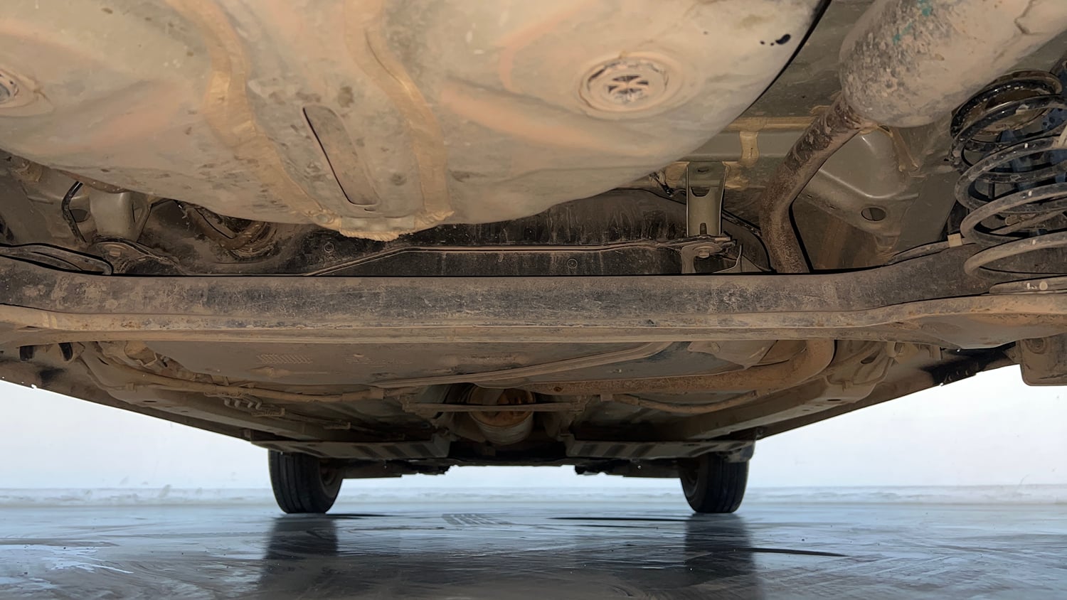 Used 2021 Maruti Suzuki Swift VXi Petrol Manual extra REAR UNDERBODY VIEW (TAKEN FROM REAR)