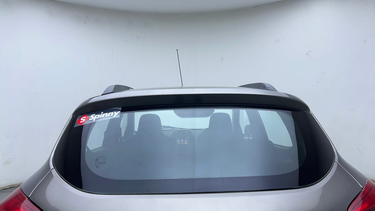Used 2018 Renault Kwid CLIMBER 1.0 Petrol Manual exterior BACK WINDSHIELD VIEW
