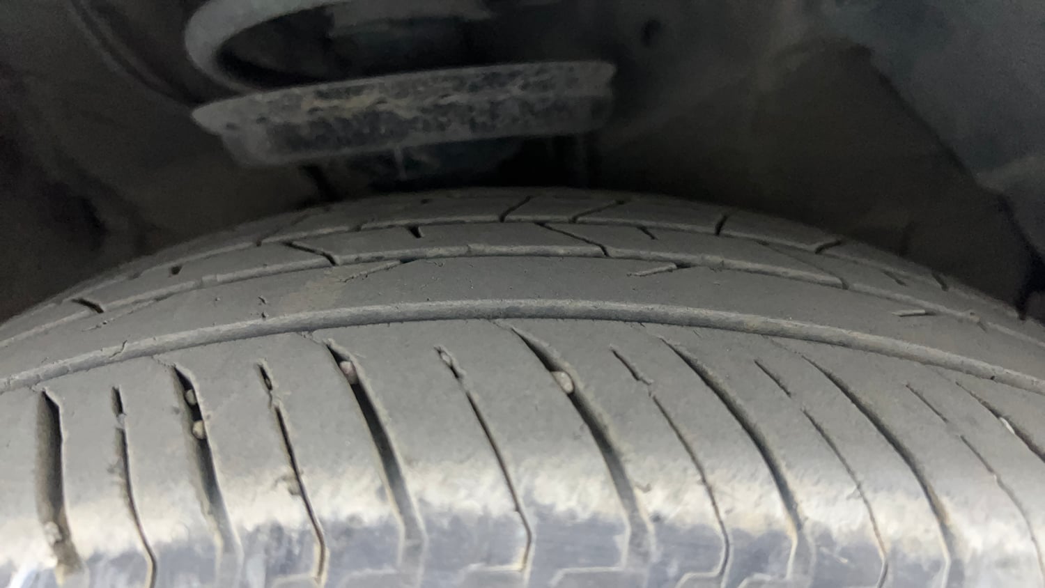 Used 2012 Hyundai Verna Fluidic 1.6 VTVT SX Petrol Manual tyres RIGHT FRONT TYRE TREAD VIEW