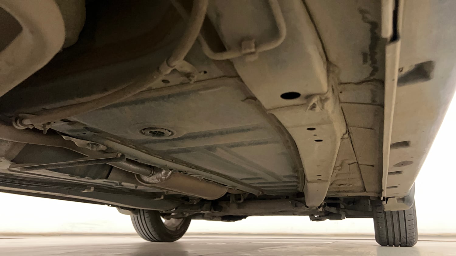 Used 2021 Maruti Suzuki Baleno Zeta Petrol Manual extra REAR RIGHT UNDERBODY VIEW