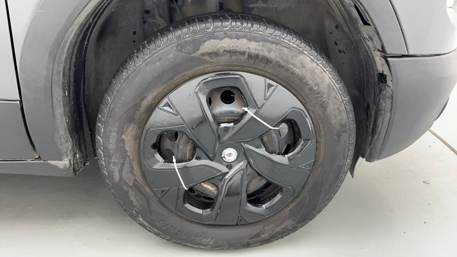 Used 2022 Tata Punch Pure MT Petrol Manual tyres RIGHT FRONT TYRE RIM VIEW