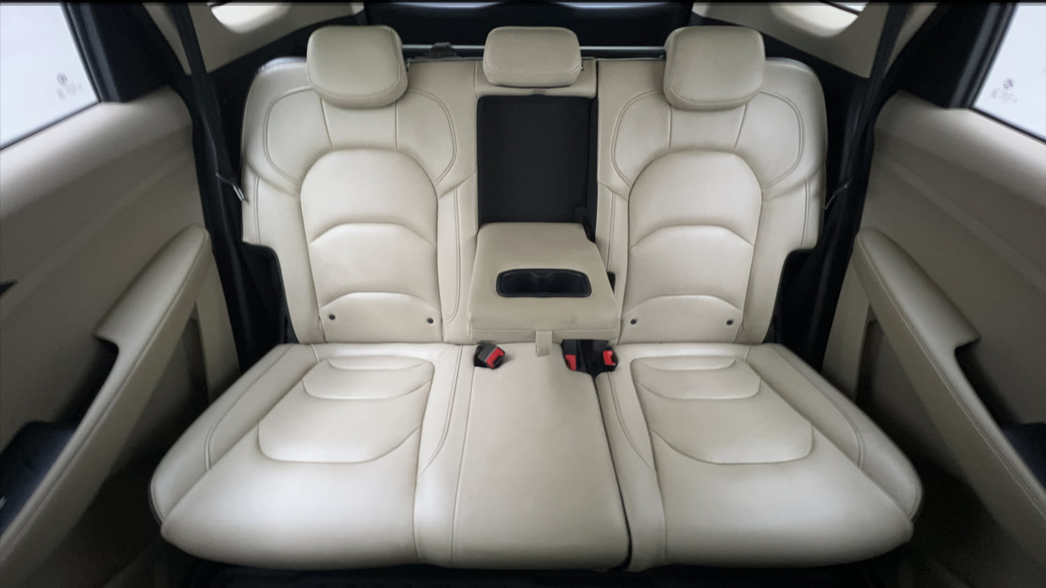 Used 2023 MG Motors Hector Sharp 2.0 Diesel Turbo MT Diesel Manual interior REAR SEAT CONDITION VIEW