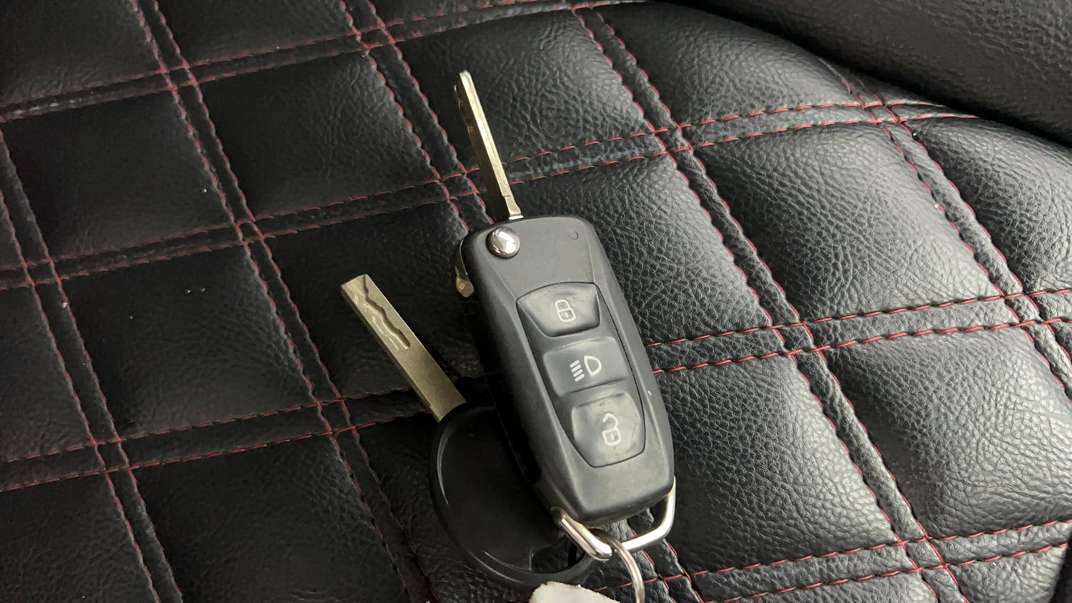 Used 2021 Tata Tiago XZ Plus Petrol Manual extra CAR KEY VIEW
