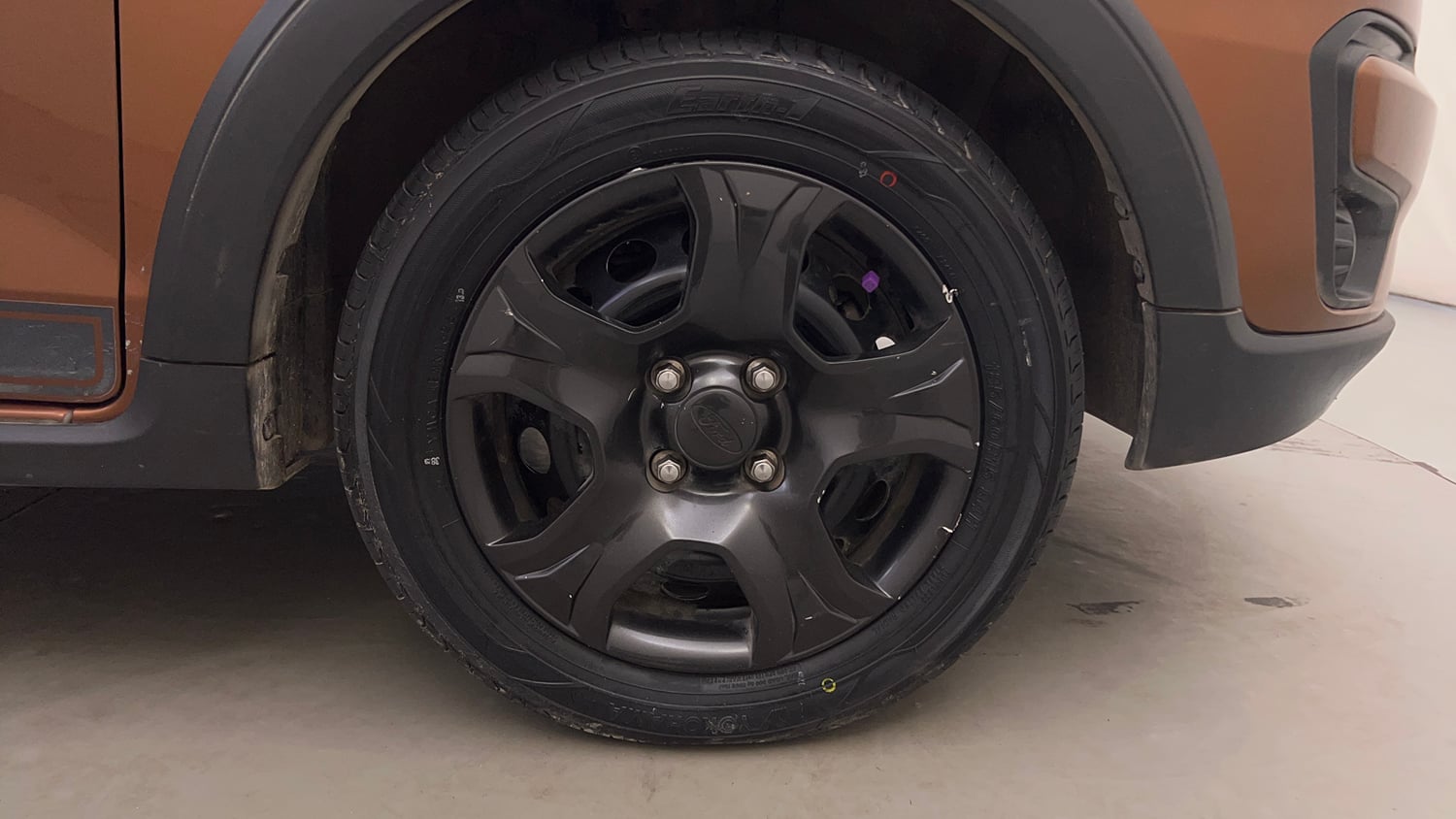 Used 2019 Ford Freestyle Trend Plus 1.2 Ti-VCT Petrol Manual tyres RIGHT FRONT TYRE RIM VIEW