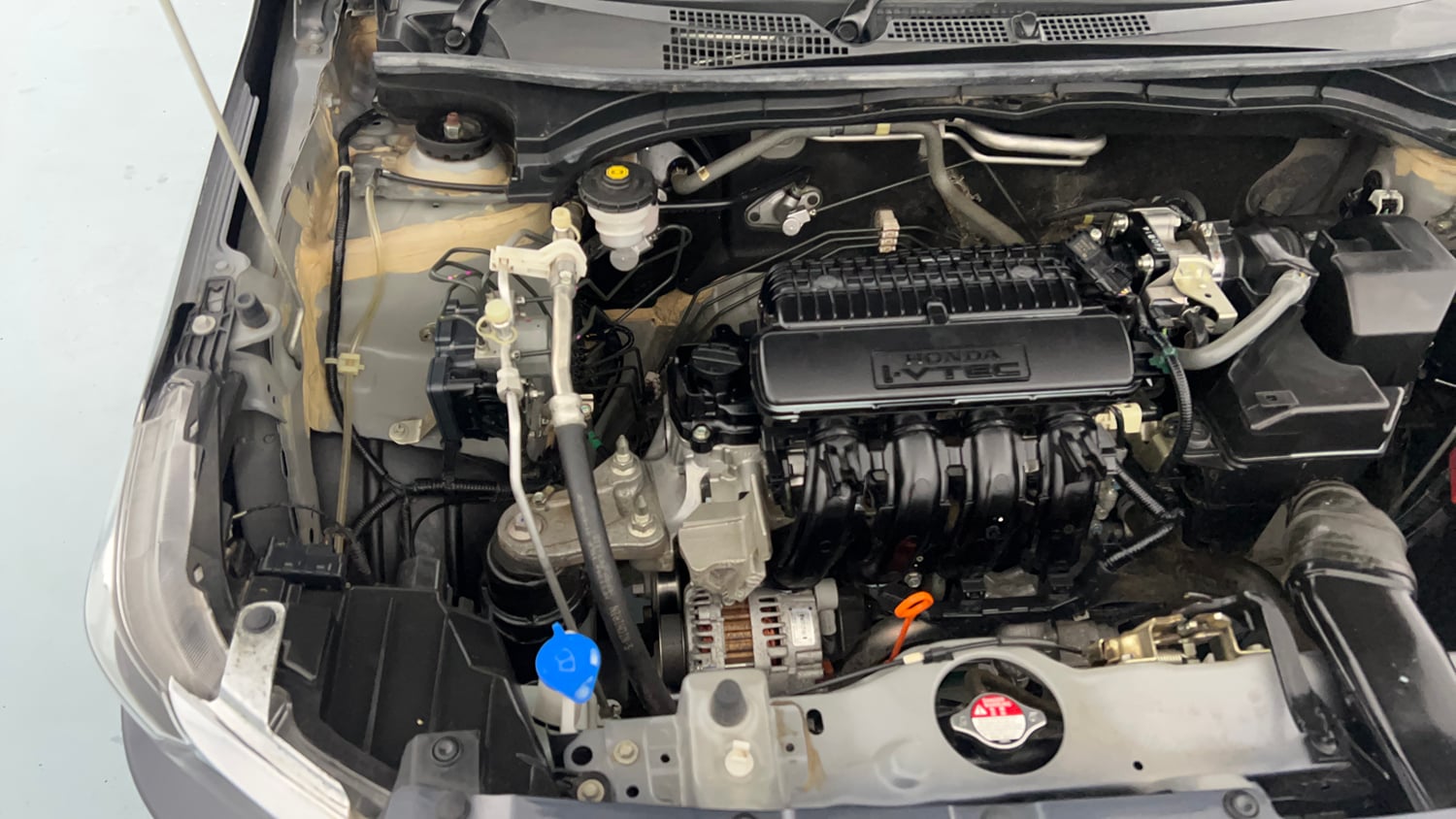 Used 2024 honda Amaze 2nd Generation VX 1.2 Petrol MT Petrol Manual engine ENGINE RIGHT SIDE VIEW