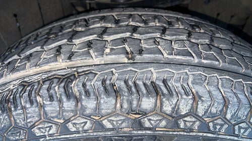 Used 2024 Mahindra Thar Roxx MX5 Diesel MT 2WD Diesel Manual tyres RIGHT FRONT TYRE TREAD VIEW
