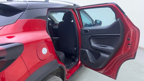 Used 2023 Renault Kiger RXZ Turbo MT Dual Tone Petrol Manual interior RIGHT REAR DOOR OPEN VIEW
