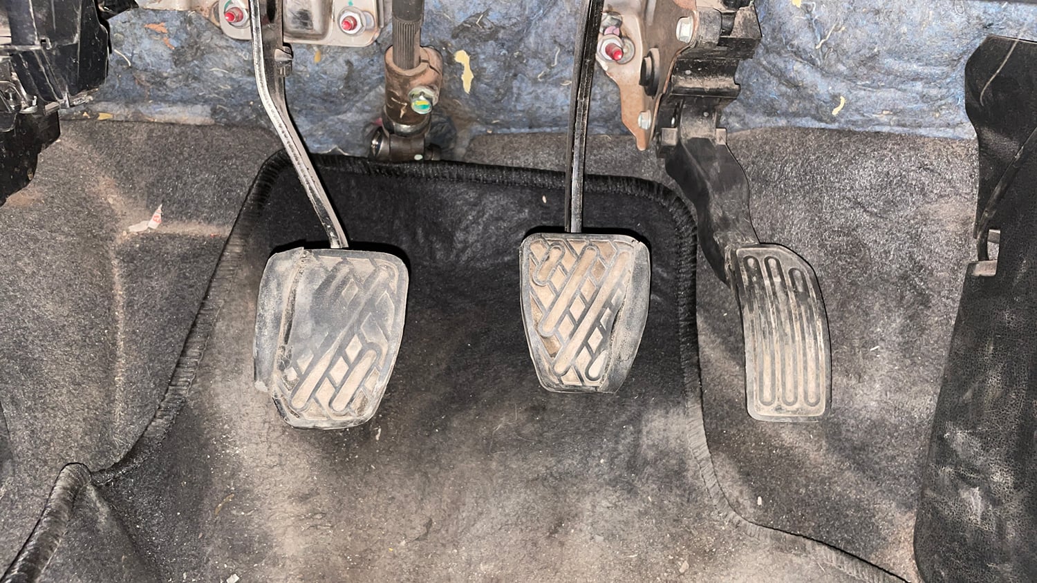 Used 2016 Nissan Micra Active XV Petrol Manual interior PEDALS VIEW
