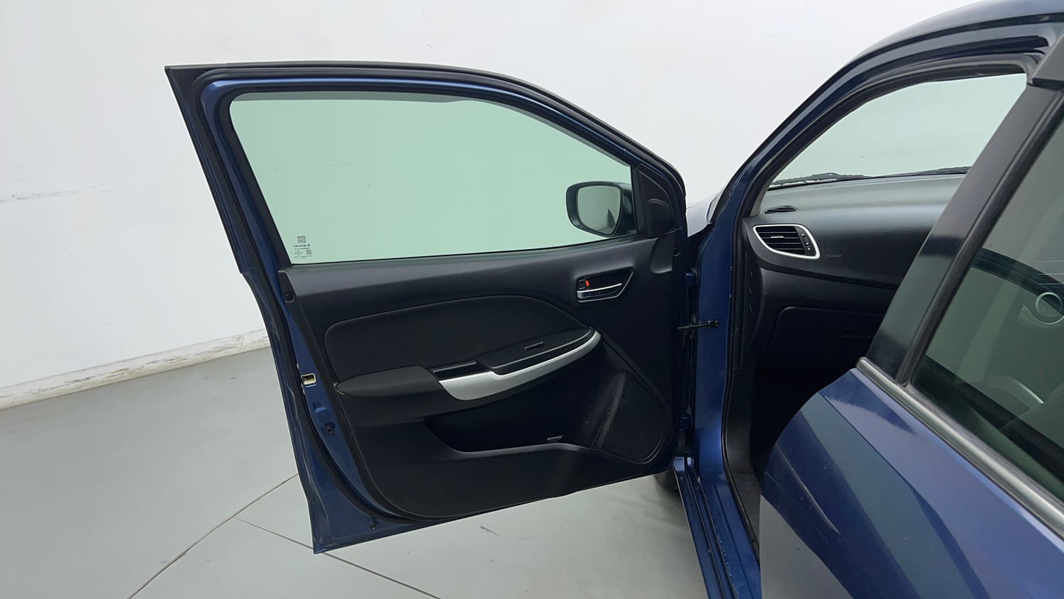 Used 2017 Maruti Suzuki Baleno Alpha 1.2 Petrol Manual interior LEFT FRONT DOOR OPEN VIEW
