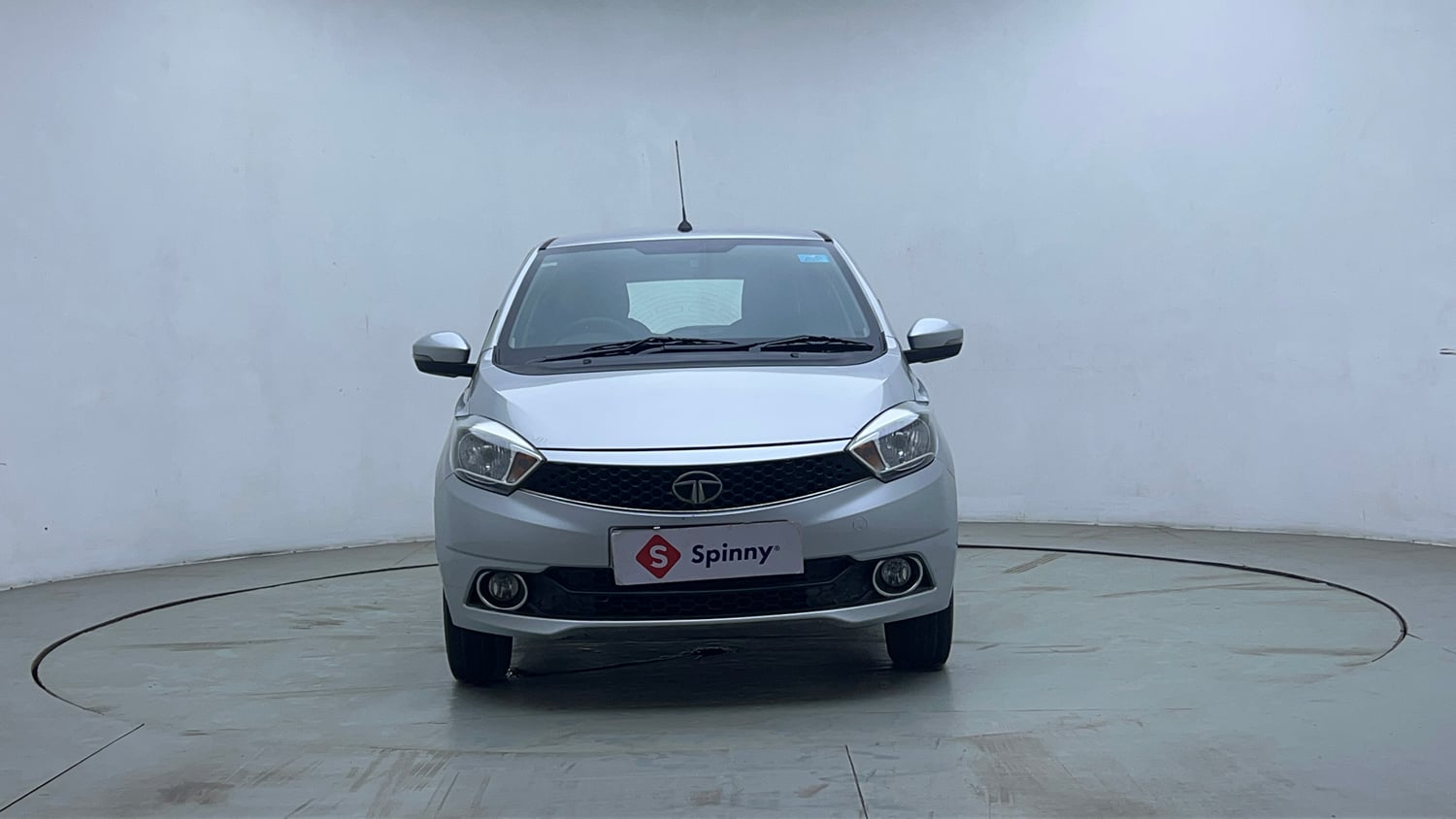 Used 2018 Tata Tiago Revotron XZA Petrol Automatic exterior FRONT VIEW