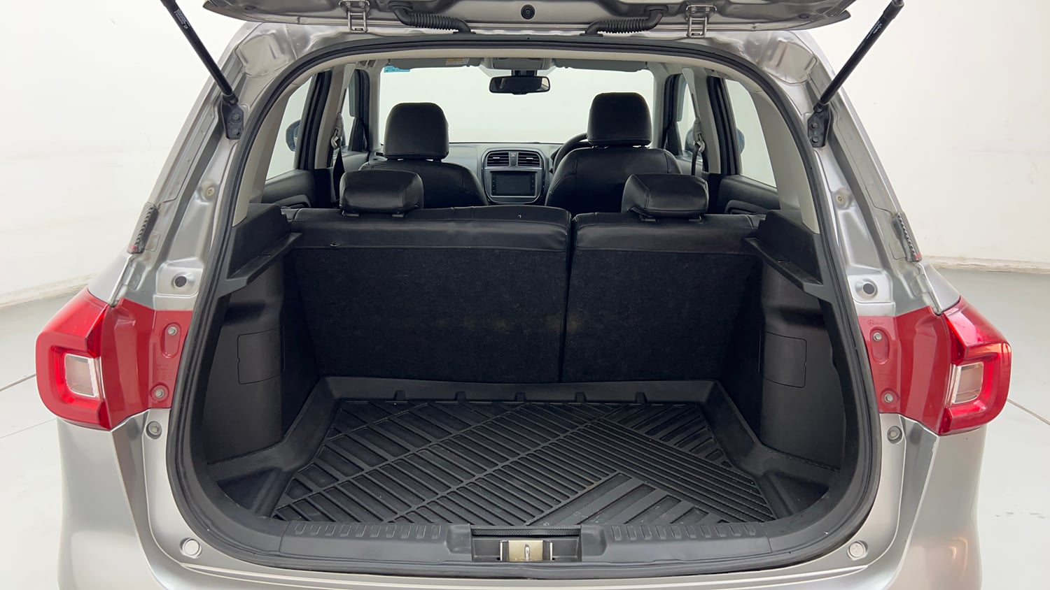 Used 2022 Toyota Urban Cruiser Premium Grade MT Petrol Manual interior DICKY INSIDE VIEW