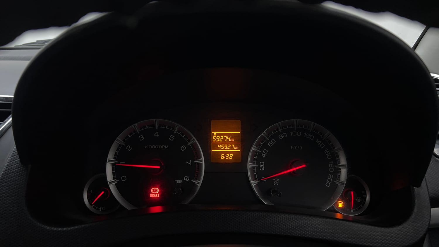 Used 2015 Maruti Suzuki Swift VXi Petrol Manual interior CLUSTERMETER VIEW