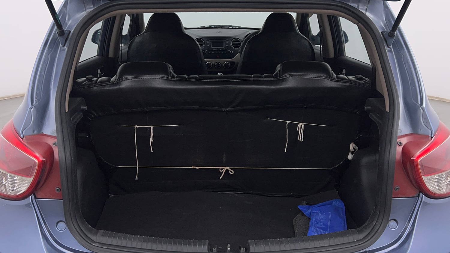 Used 2016 Hyundai Grand i10 Asta 1.2 Kappa VTVT Petrol Manual interior DICKY INSIDE VIEW