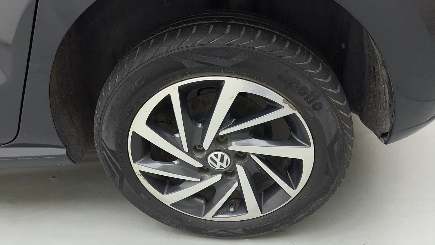 Used 2019 Volkswagen Polo CUP Edition Petrol Petrol Manual tyres LEFT REAR TYRE RIM VIEW