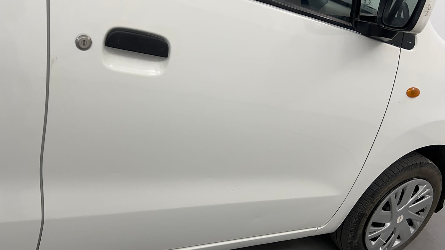 Used 2014 Maruti Suzuki Wagon R VXI Petrol Manual dents MINOR DENT