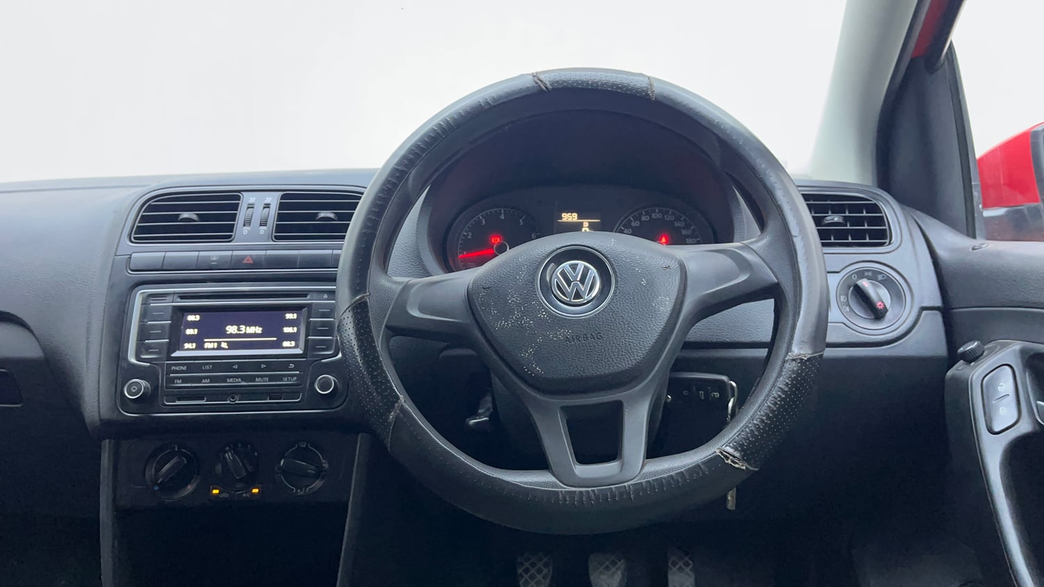 Used 2020 Volkswagen Polo Comfortline Plus 1.0L MPI Petrol Manual interior STEERING VIEW