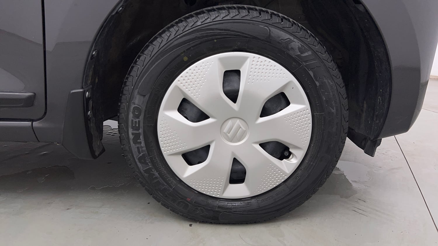 Used 2023 Maruti Suzuki Alto K10 VXi Plus AGS Petrol Automatic tyres RIGHT FRONT TYRE RIM VIEW