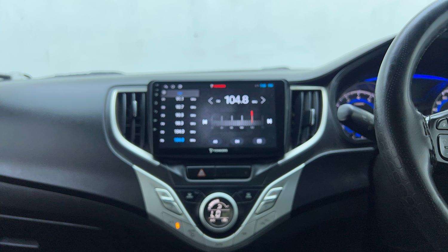 Used 2018 Maruti Suzuki Baleno Delta 1.2 AT Petrol Automatic top_features Integrated (in-dash) music system