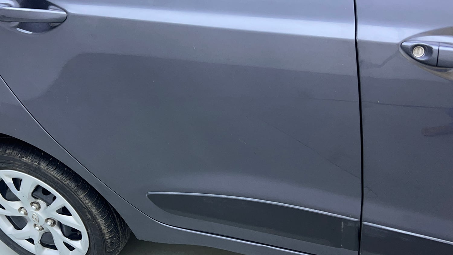 Used 2018 Hyundai Grand i10 Sportz 1.2 Kappa VTVT Petrol Manual dents MINOR DENT
