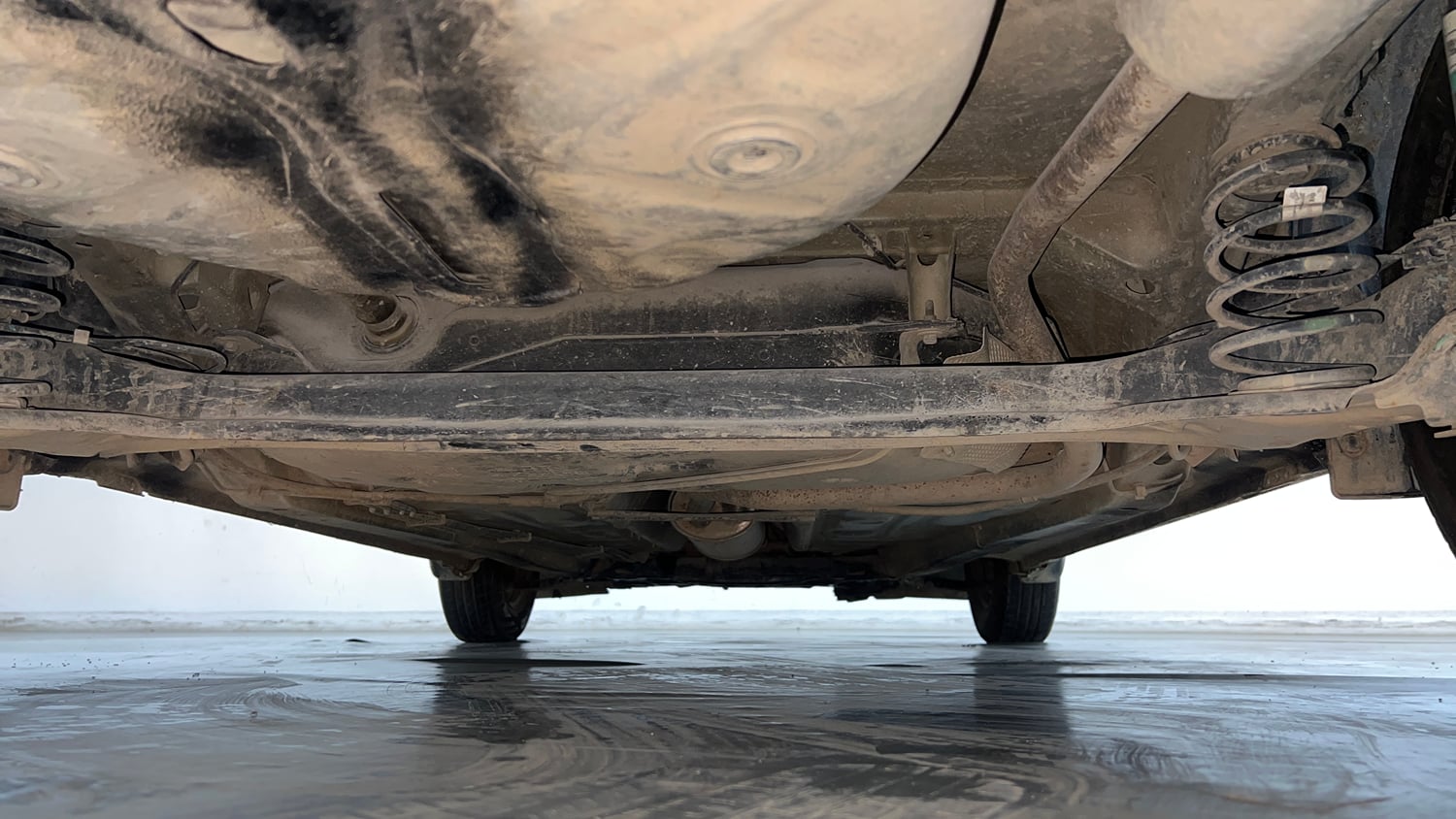 Used 2018 Maruti Suzuki Dzire VDi Diesel Manual extra REAR UNDERBODY VIEW (TAKEN FROM REAR)
