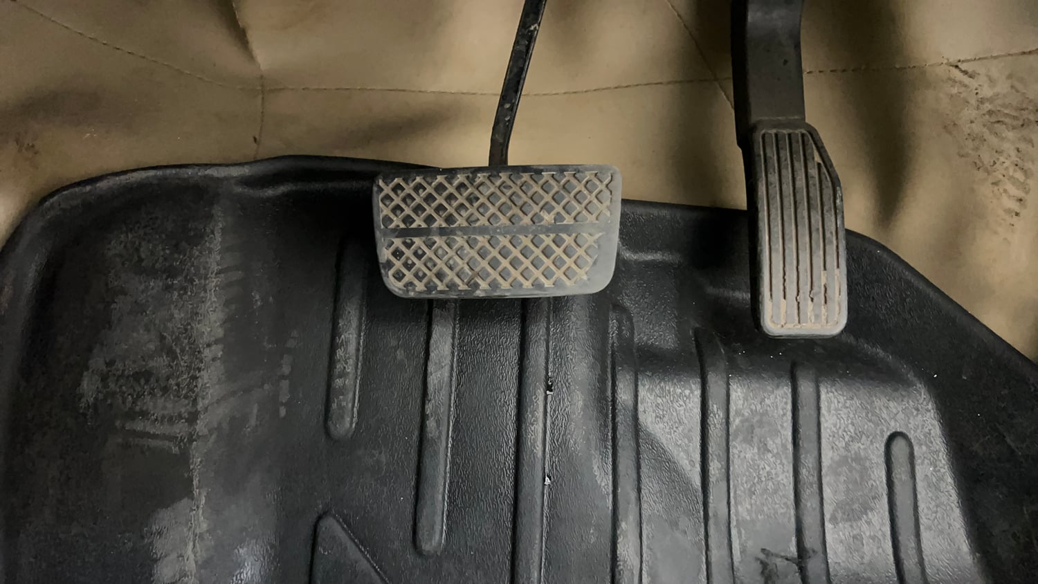 Used 2014 Honda City VX CVT Petrol Automatic interior PEDALS VIEW