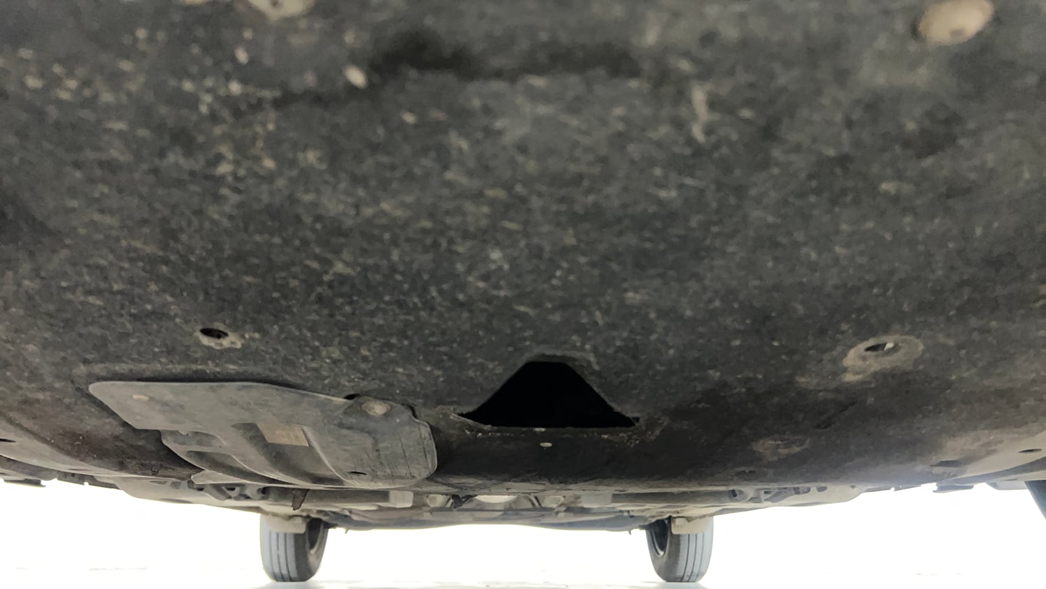 Used 2025 Maruti Suzuki Dzire VXi CNG Cng Manual extra FRONT LEFT UNDERBODY VIEW