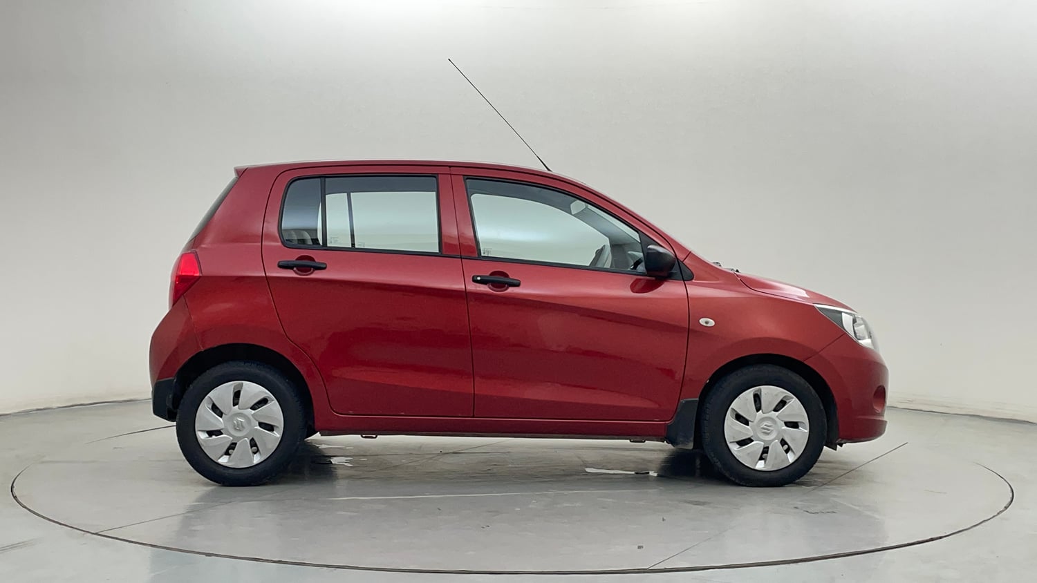 Used 2015 Maruti Suzuki Celerio VXi AMT Petrol Automatic exterior RIGHT SIDE VIEW