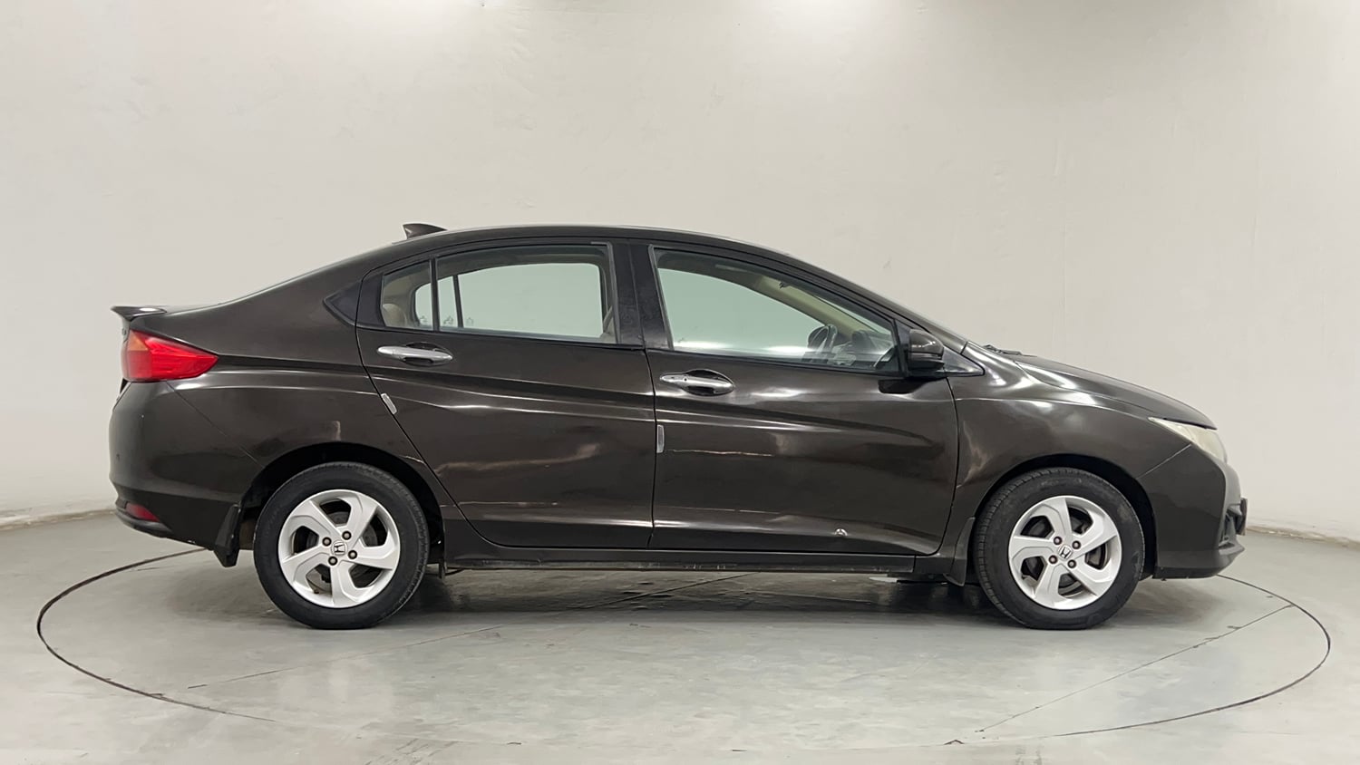 Used 2014 Honda City VX CVT Petrol Automatic exterior RIGHT SIDE VIEW