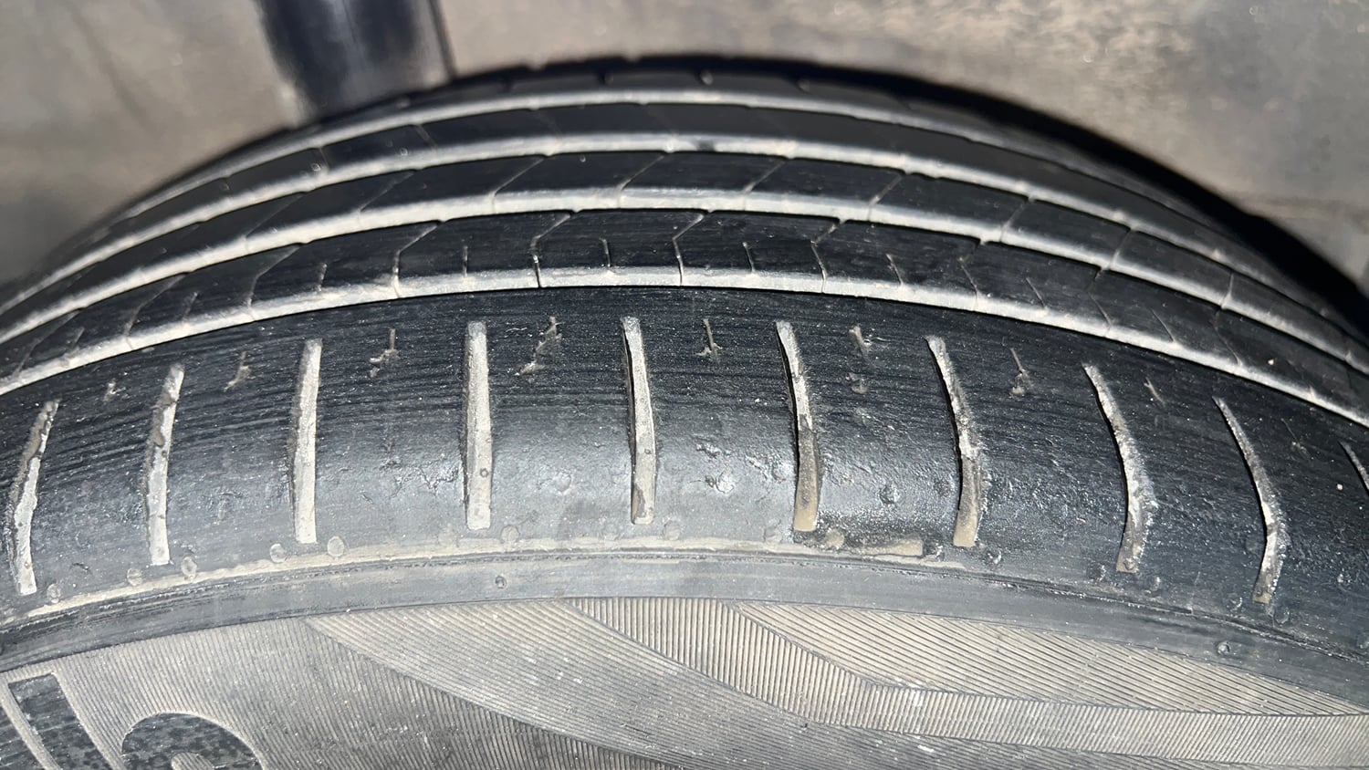 Used 2017 Honda City ZX CVT Petrol Petrol Automatic tyres RIGHT REAR TYRE TREAD VIEW