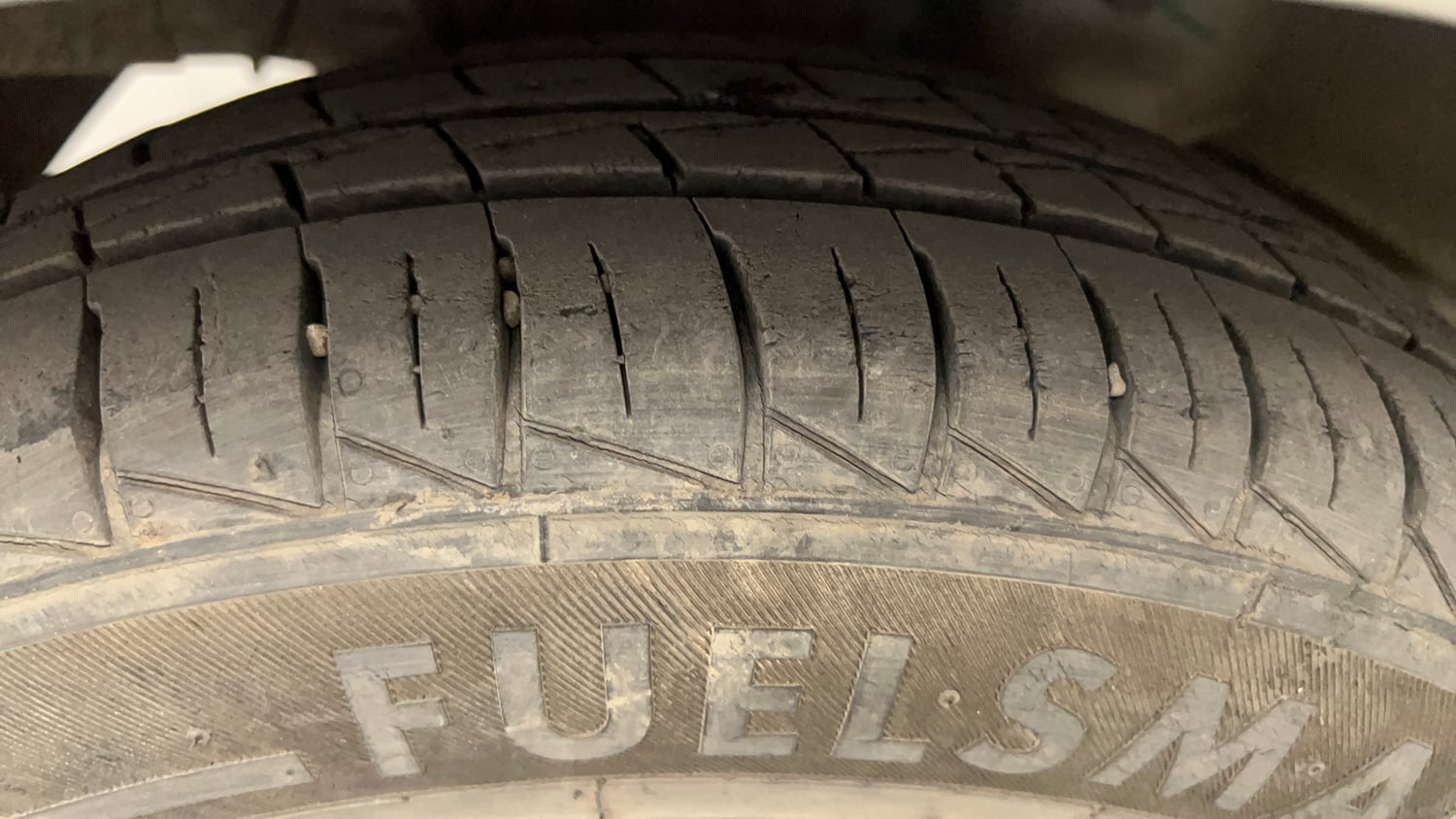 Used 2016 Hyundai Eon D-Lite + Petrol Manual tyres RIGHT REAR TYRE TREAD VIEW