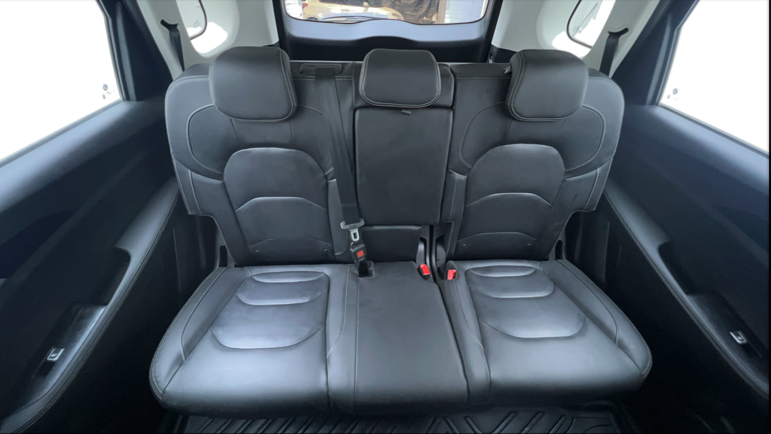 Used 2021 MG Motors Hector Sharp 1.5 DCT Petrol Petrol Automatic interior REAR SEAT CONDITION VIEW