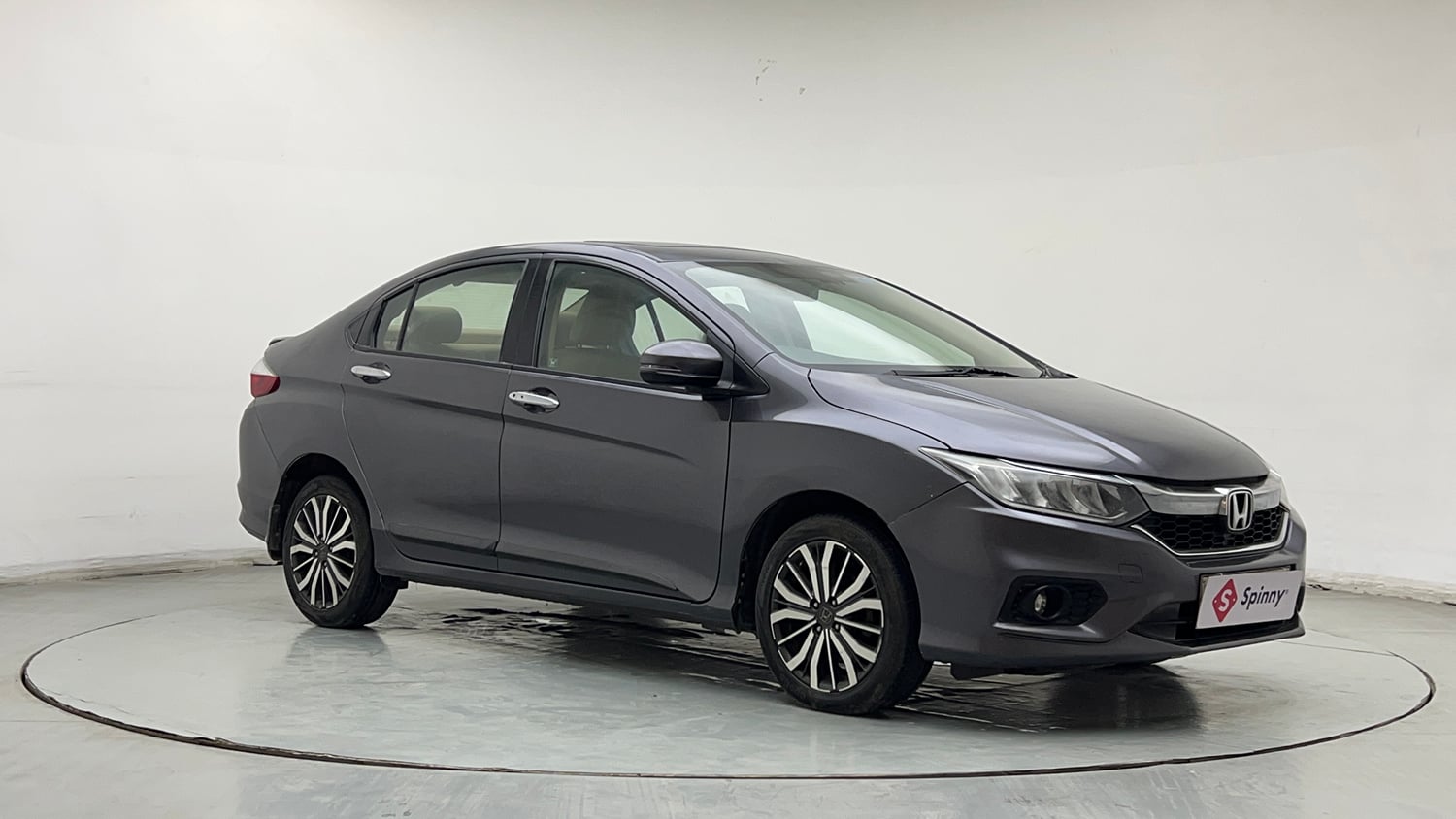 Used 2017 Honda City ZX CVT Petrol Petrol Automatic exterior RIGHT FRONT CORNER VIEW