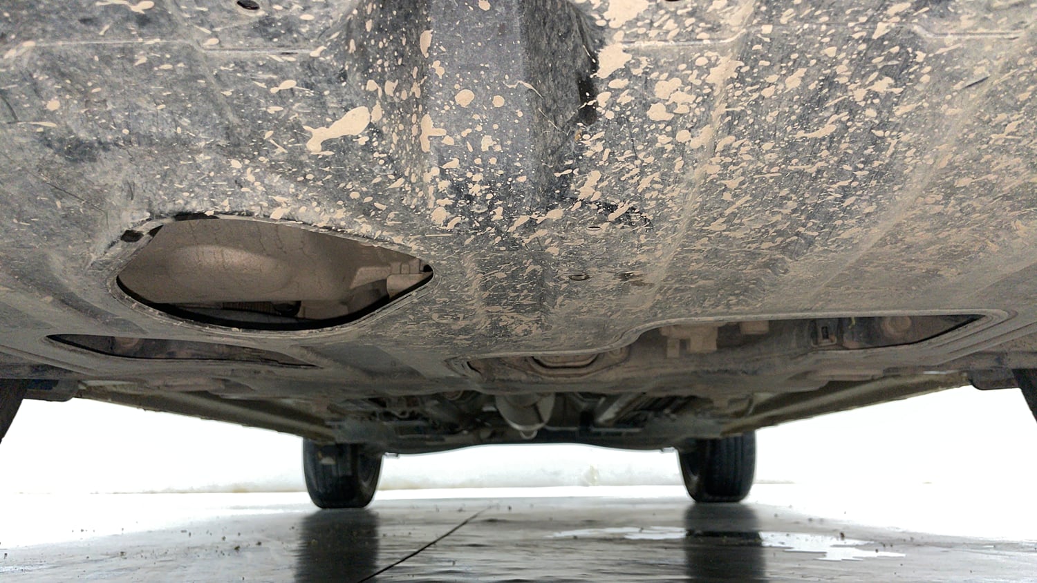 Used 2025 Kia Seltos GTX Plus 1.5 Diesel AT Diesel Automatic extra FRONT LEFT UNDERBODY VIEW