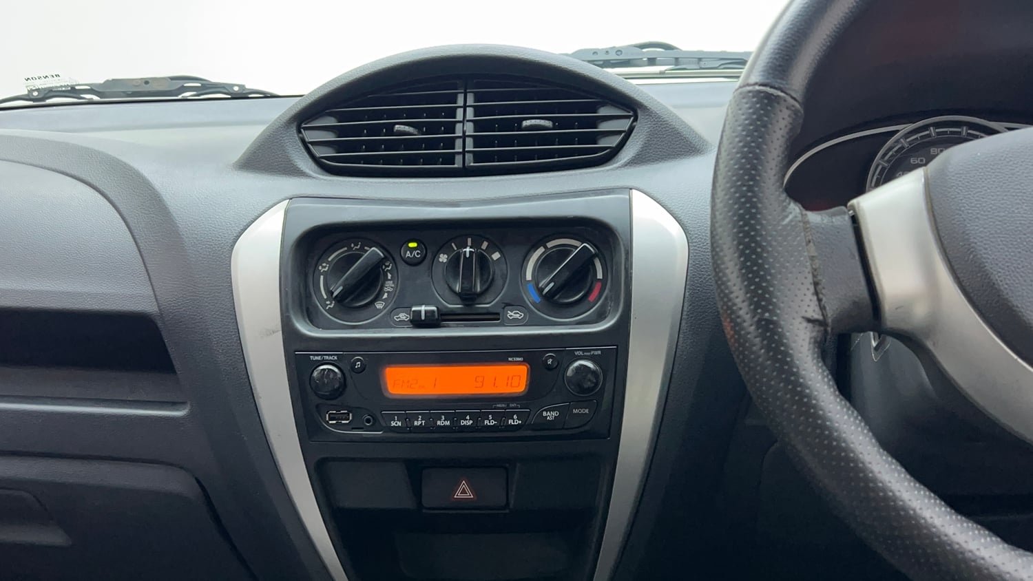 Used 2018 Maruti Suzuki Alto 800 VXi Petrol Manual interior MUSIC SYSTEM & AC CONTROL VIEW