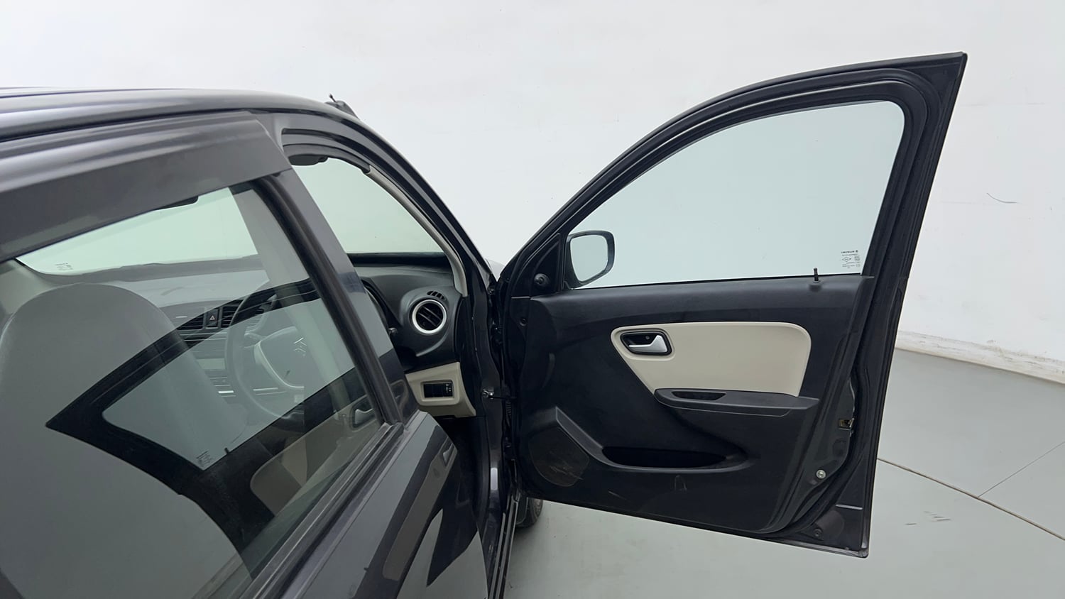 Used 2021 Maruti Suzuki Alto 800 VXi Petrol Manual interior RIGHT FRONT DOOR OPEN VIEW