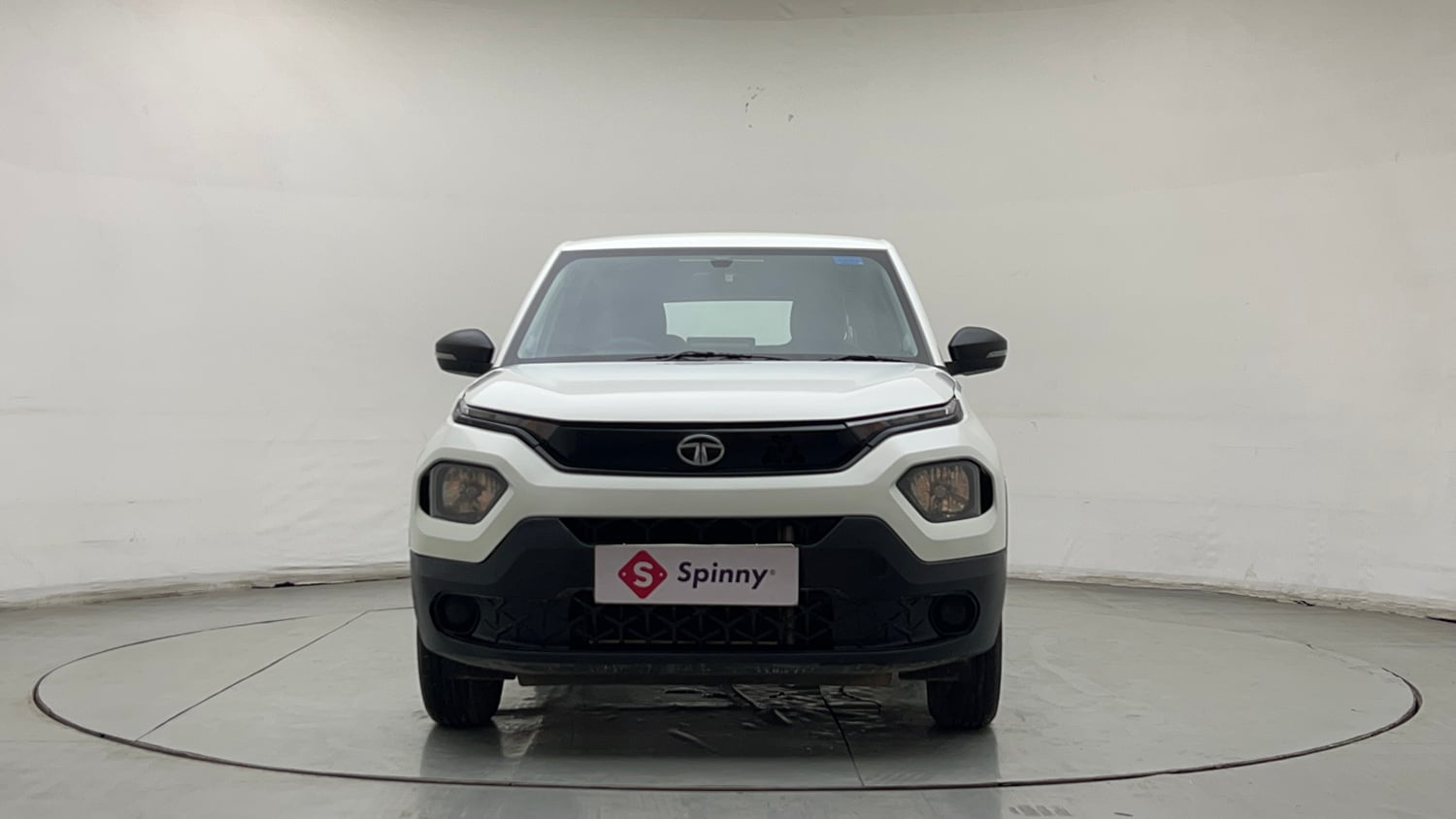 Used 2023 Tata Punch Pure MT Petrol Manual exterior FRONT VIEW
