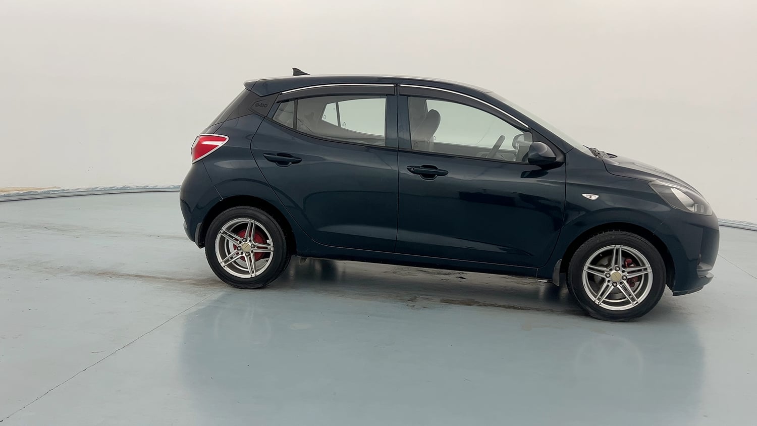 Used 2020 Hyundai Grand i10 Nios Magna 1.2 Kappa VTVT Petrol Manual exterior RIGHT SIDE VIEW