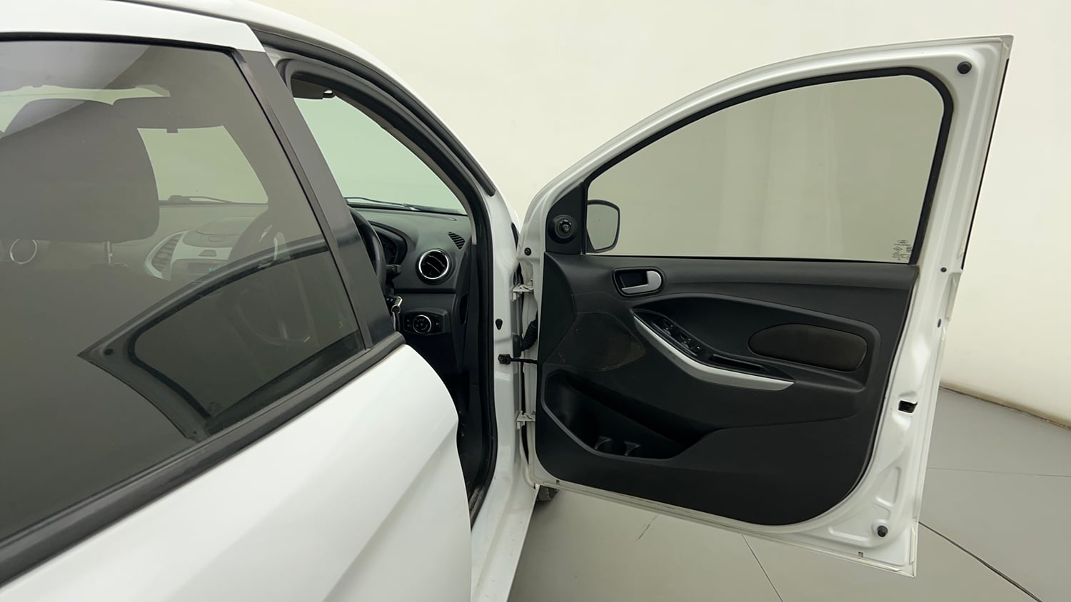 Used 2018 Ford Figo Titanium 1.2 Ti-VCT Petrol Manual interior RIGHT FRONT DOOR OPEN VIEW