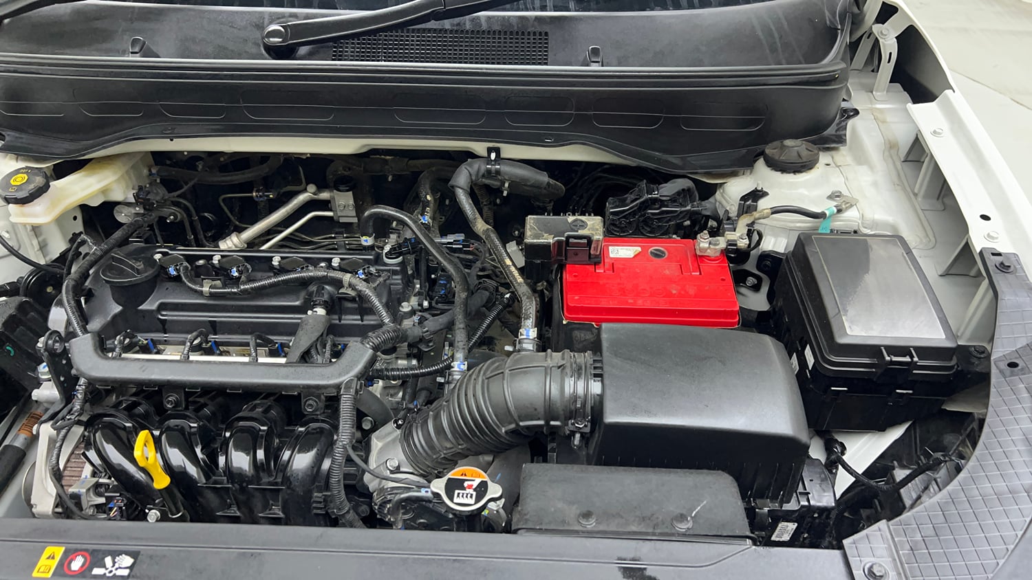 Used 2022 Hyundai Venue SX 1.2 Petrol Petrol Manual engine ENGINE LEFT SIDE VIEW