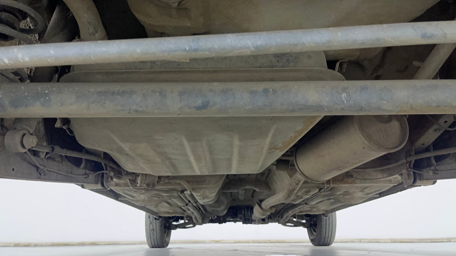 Used 2022 Maruti Suzuki Alto 800 LXi (O) Petrol Manual extra REAR UNDERBODY VIEW (TAKEN FROM REAR)