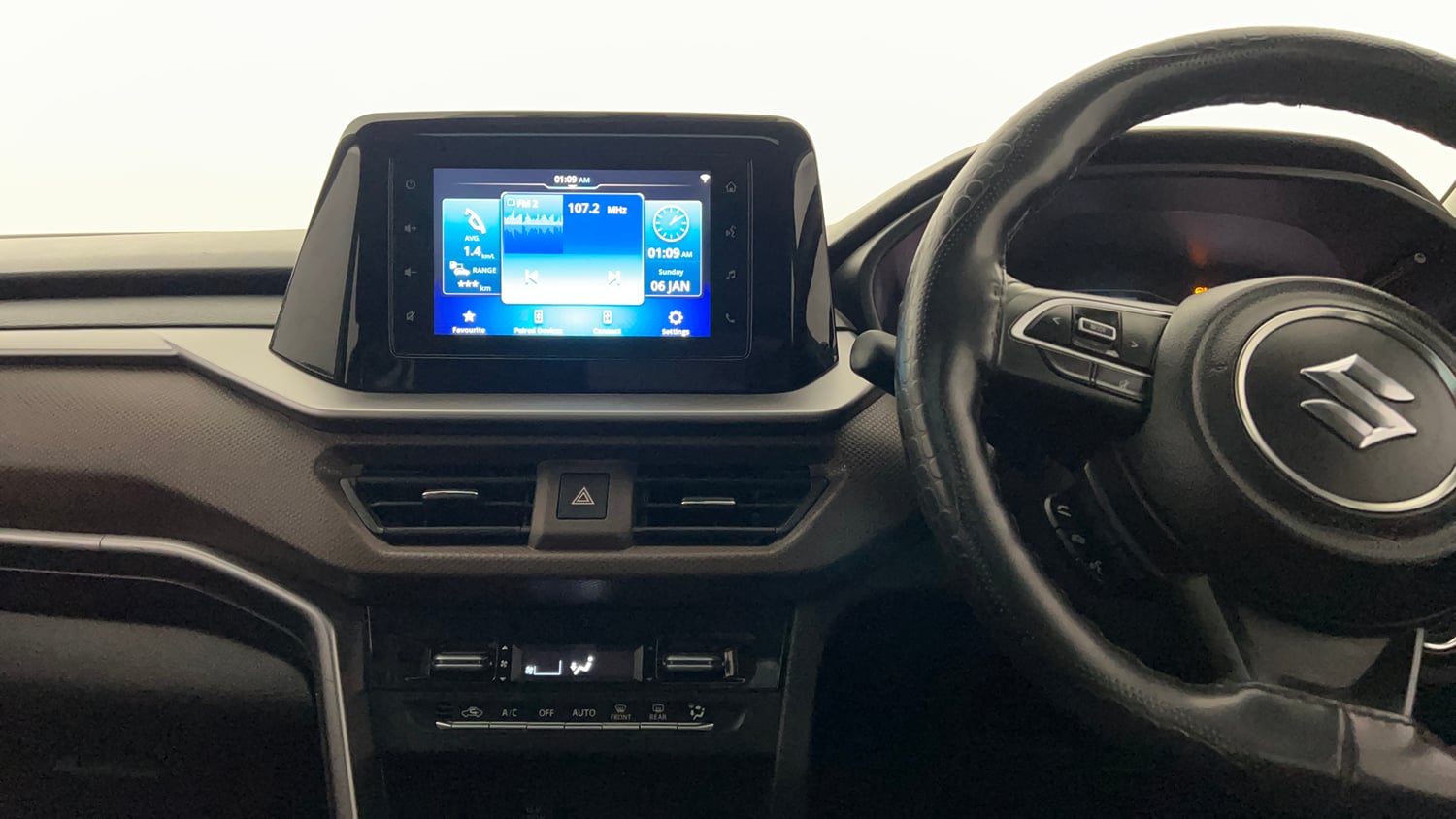 Used 2023 Maruti Suzuki Brezza ZXi Petrol Manual interior MUSIC SYSTEM & AC CONTROL VIEW