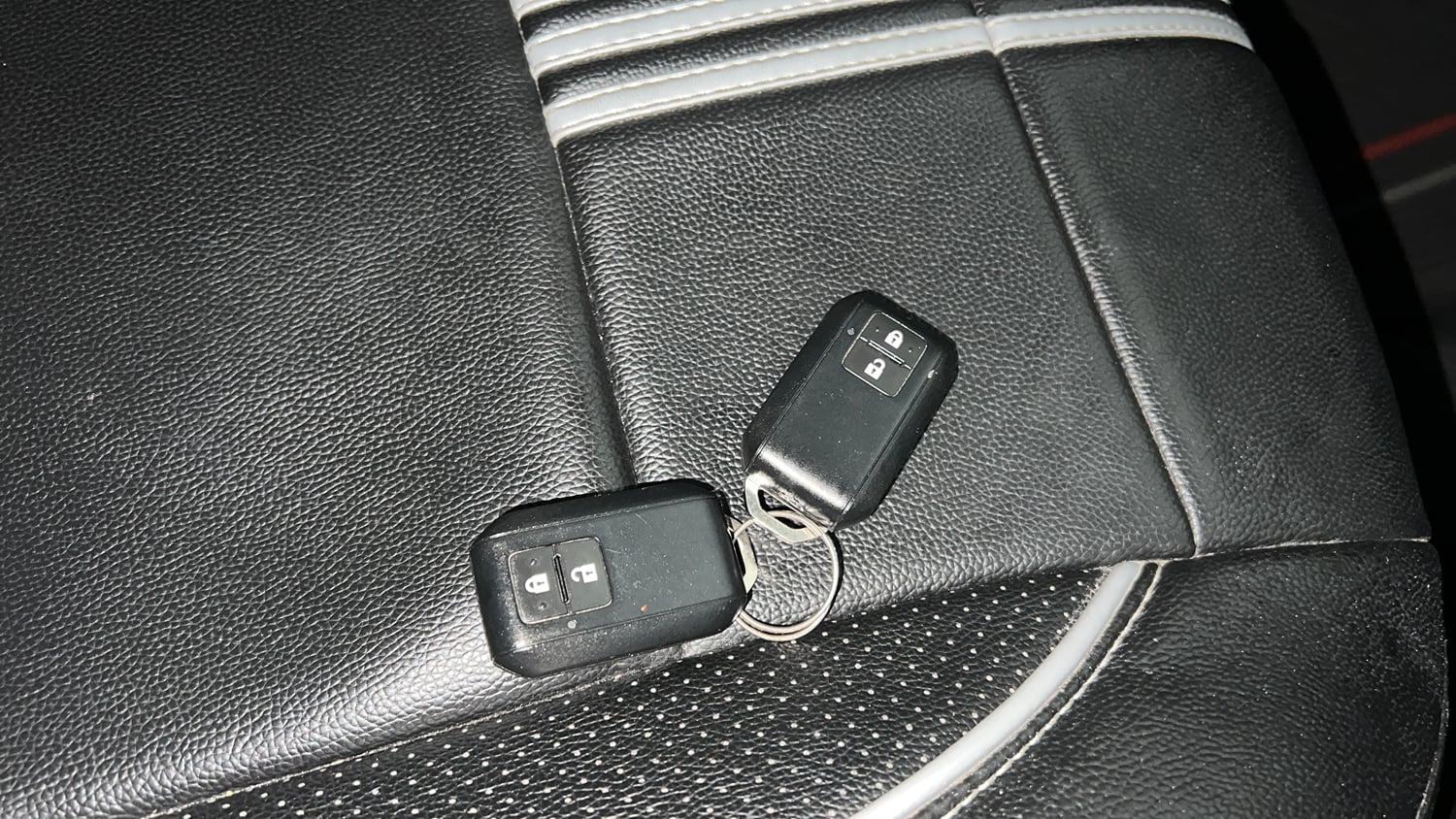 Used 2023 Maruti Suzuki Brezza ZXi Petrol Manual extra CAR KEY VIEW